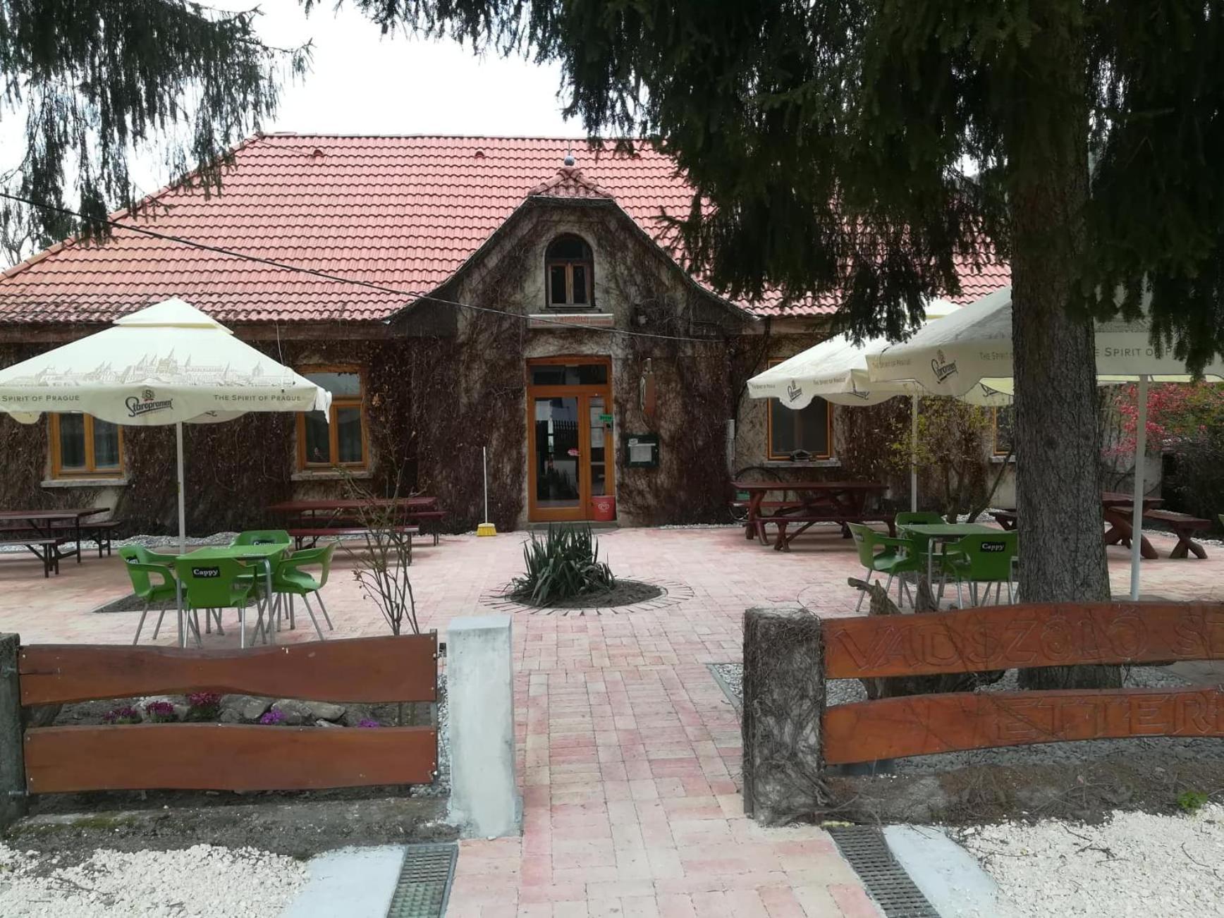Vadszőlő Szálló és Étterem Bakonybél Exterior foto